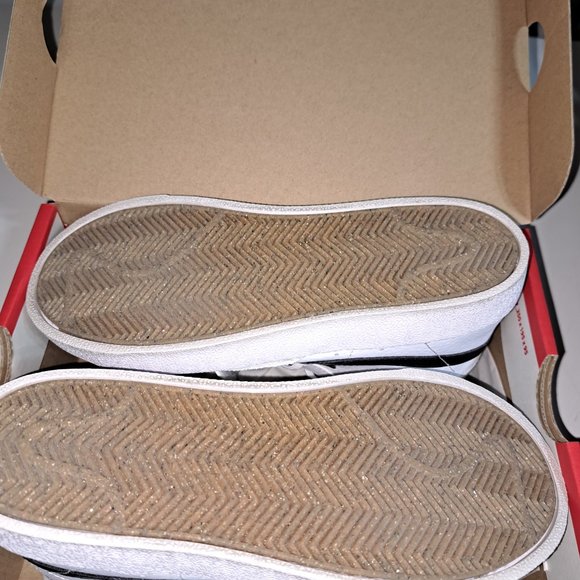 ***SOLD***Nike Blazer Mid '77 Womens 5/Youth 3Y - Picture 6 of 7